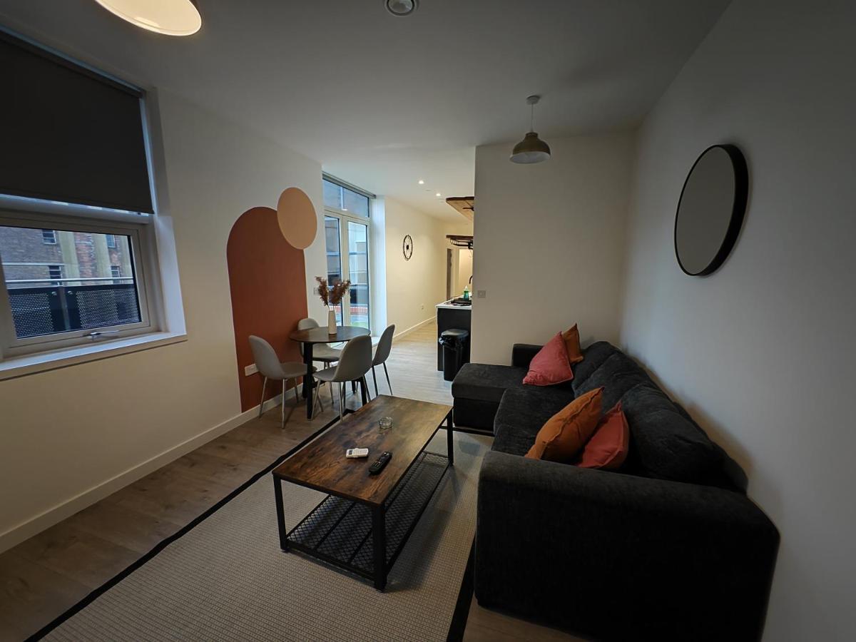 404 Bayard Plaza 2 Bedroom Apartment With Outside Terrace Peterborough Esterno foto