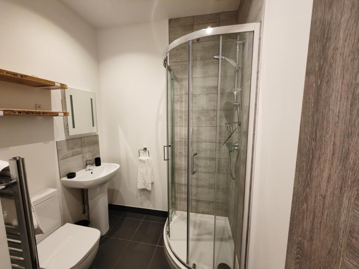 404 Bayard Plaza 2 Bedroom Apartment With Outside Terrace Peterborough Esterno foto