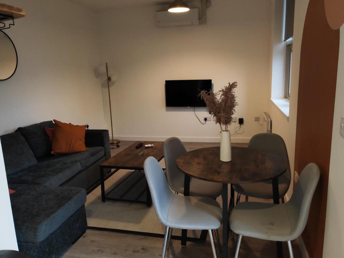 404 Bayard Plaza 2 Bedroom Apartment With Outside Terrace Peterborough Esterno foto